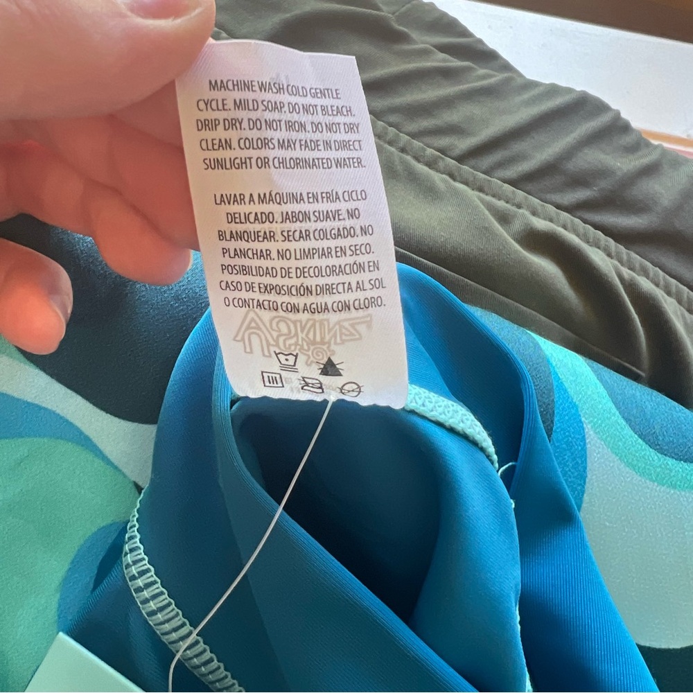 Boys' Blue Dinosaur Rash Guard - UPF 50+ - Picture 8 of 8